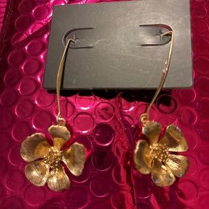 Gold Tone 3 inch drop flower earrings